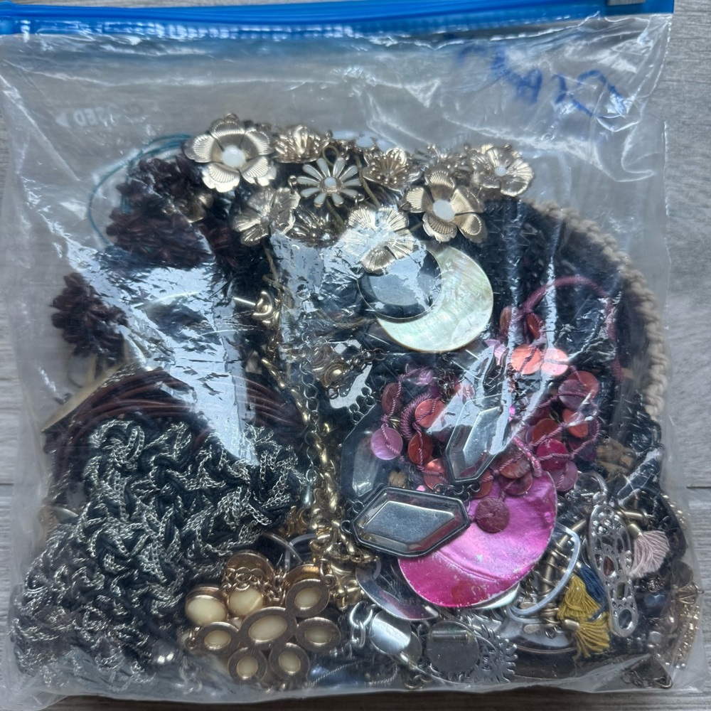 4lb Craft Jewelry Jar Bundle Bag Craft Repurpose Repair Beads As Is